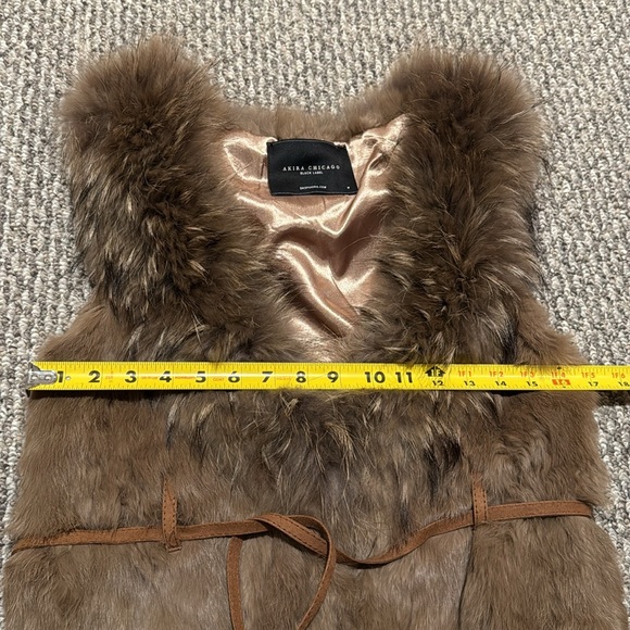 Akira genuine rabbit hair vest - Picture 6 of 9